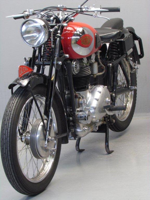 Ретро мотоцикл Gilera Saturno Sport 1948