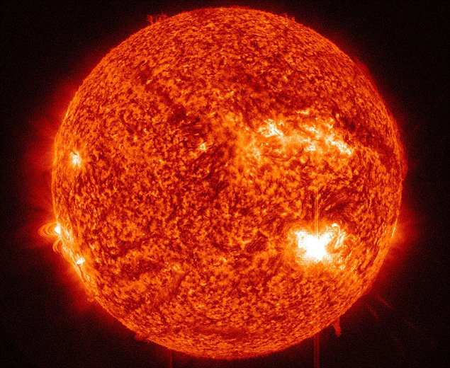 ВНИМАНИЕ! НАСА объявило тревогу: в ближайшие сутки ожидается сильнейшая вспышка на Солнце