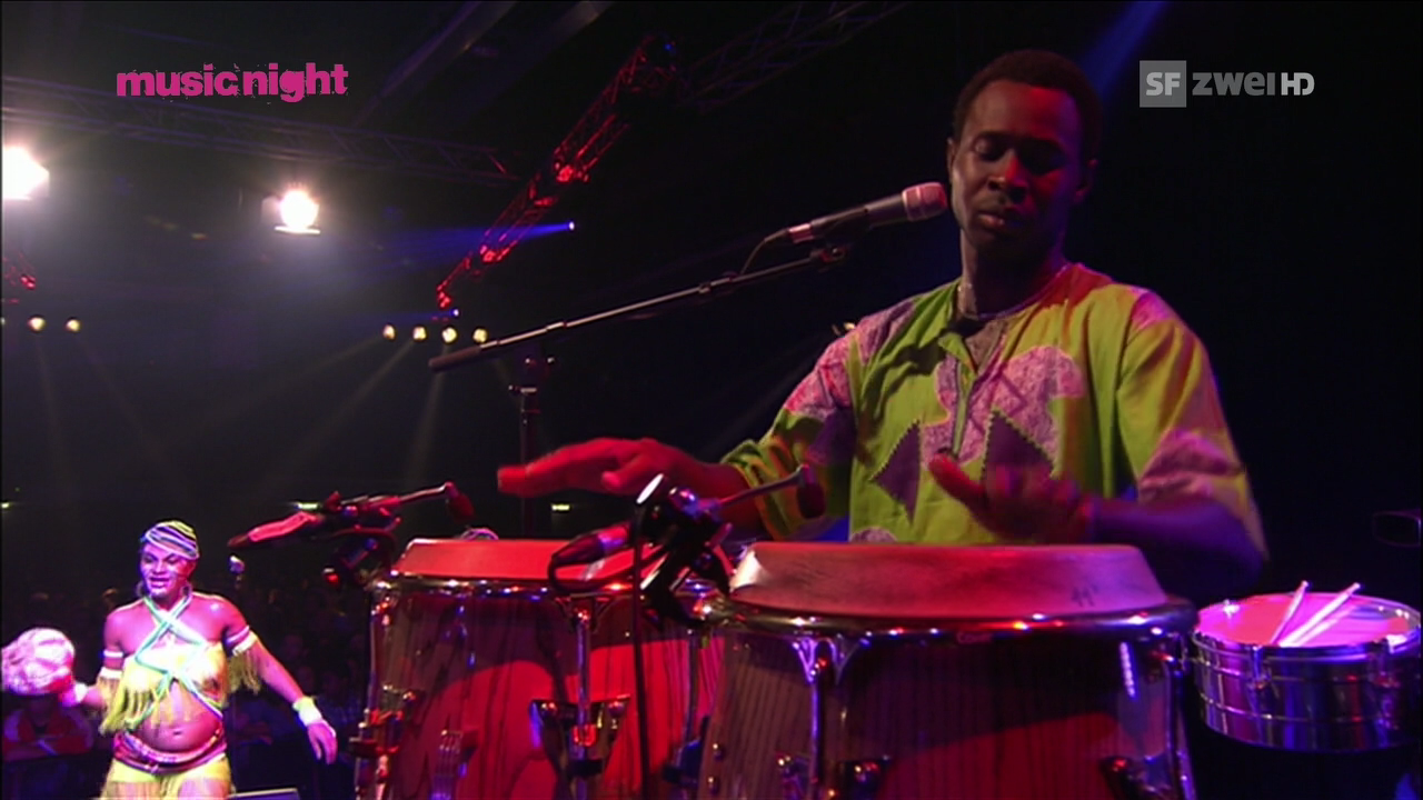 2011 Femi Kuti - Live in Montreux [HDTV 720p] 4
